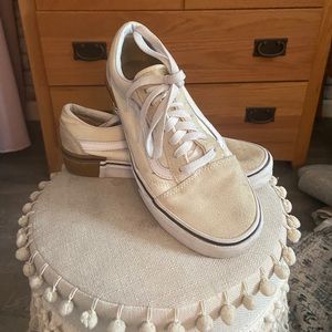 Cream vans. Half gum wall